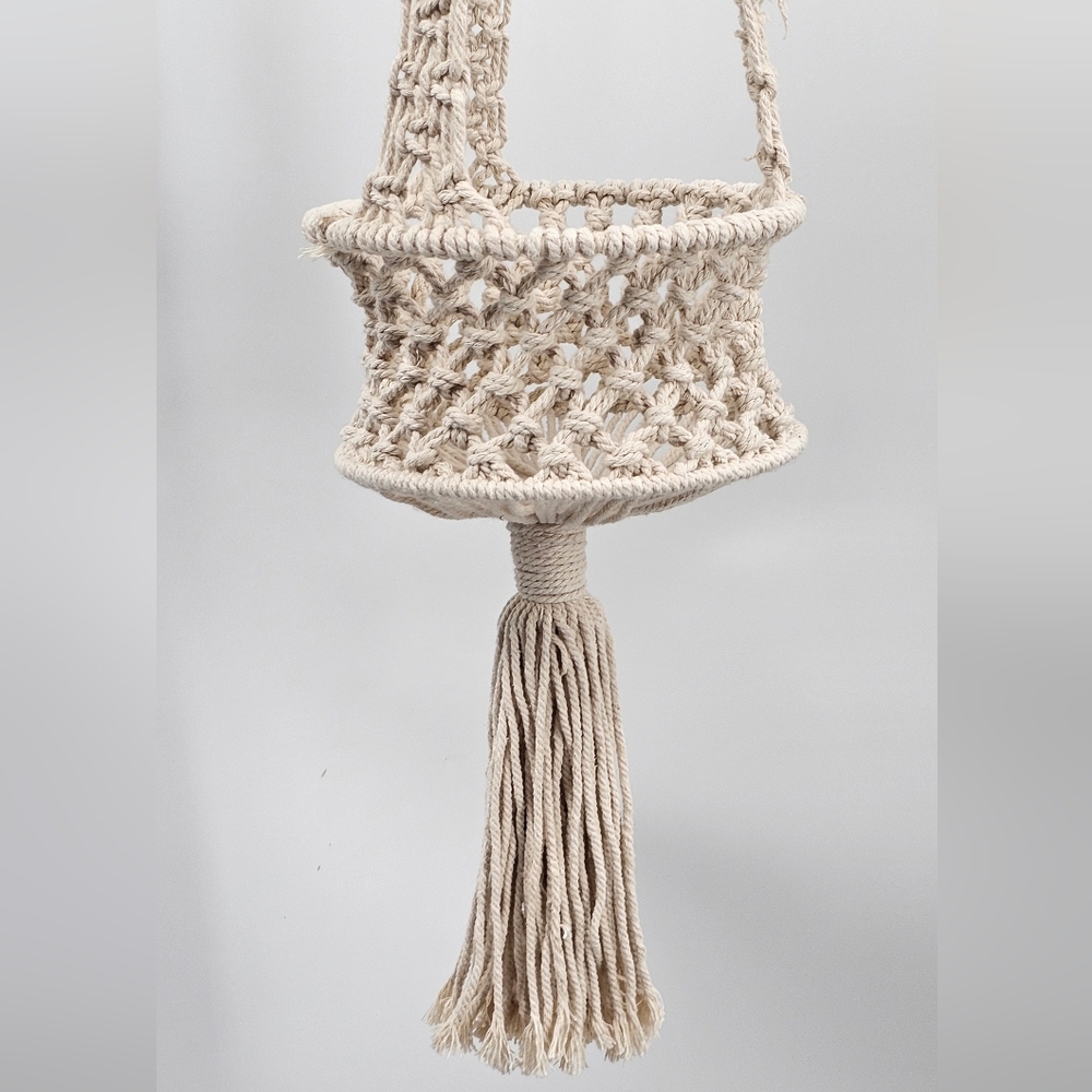 Macrame Hanging Planter NWT